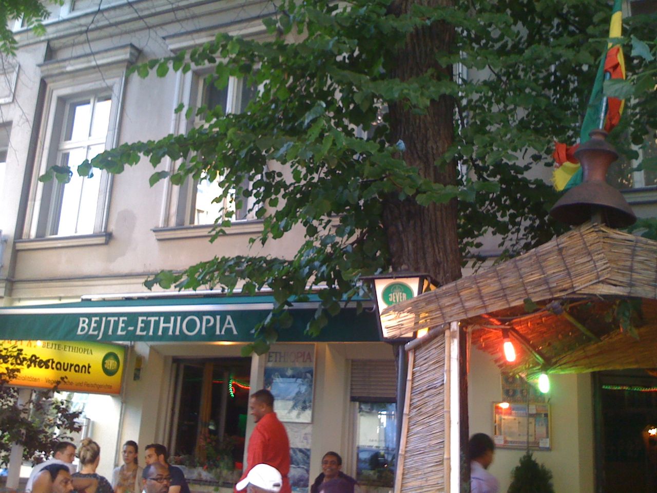 Read more about the article <!--:en-->Dining Ethiopian Style  in Berlin at Bejte-Ethiopia !!!!<!--:-->